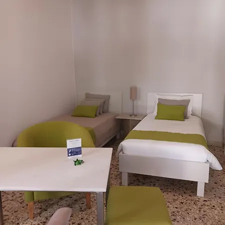 Theros & Trygos Boutique - Ath Airport *