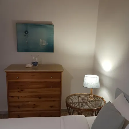 Theros & Trygos Boutique - Ath Airport Apartmán